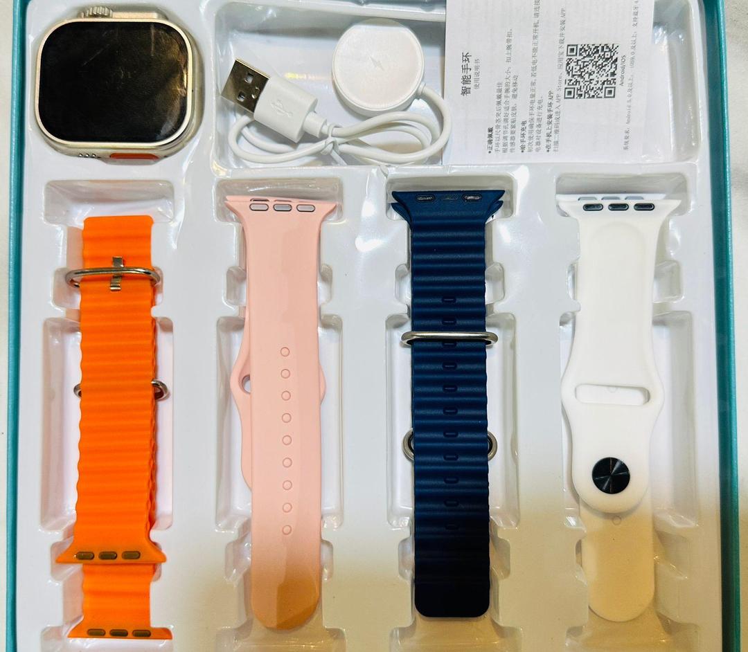 4 + 1 Smart Watch Water Resistant